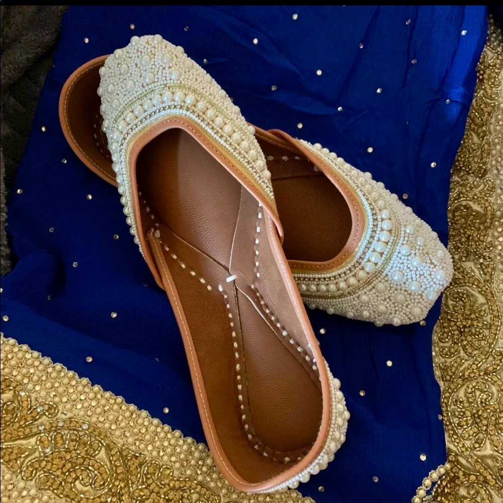 Brand new never worn Punjabi jutti /khussa